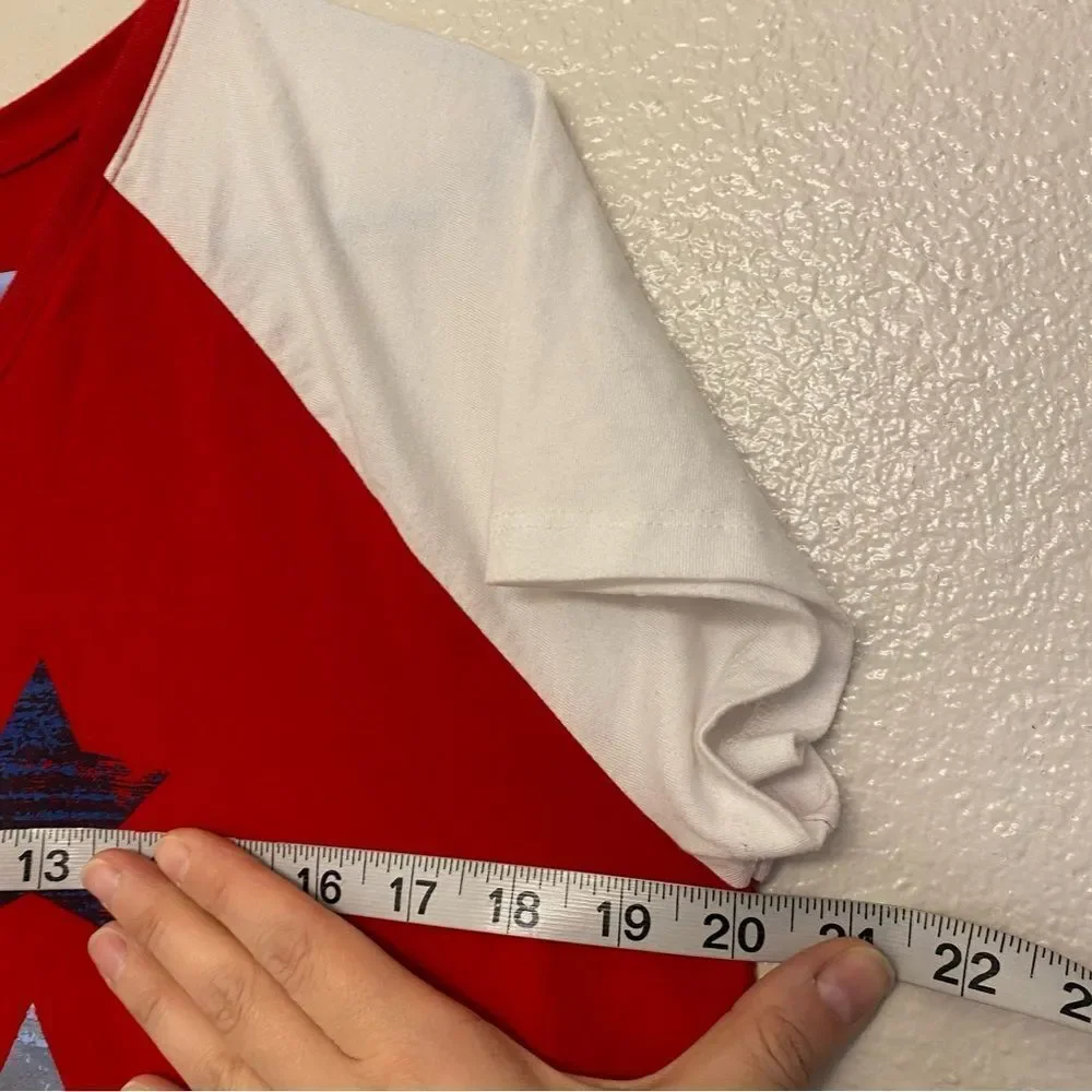 St. John's Bay Short Sleeve Americana USA stars flag  patriotic V Neck T-shirt L - Picture 4 of 7